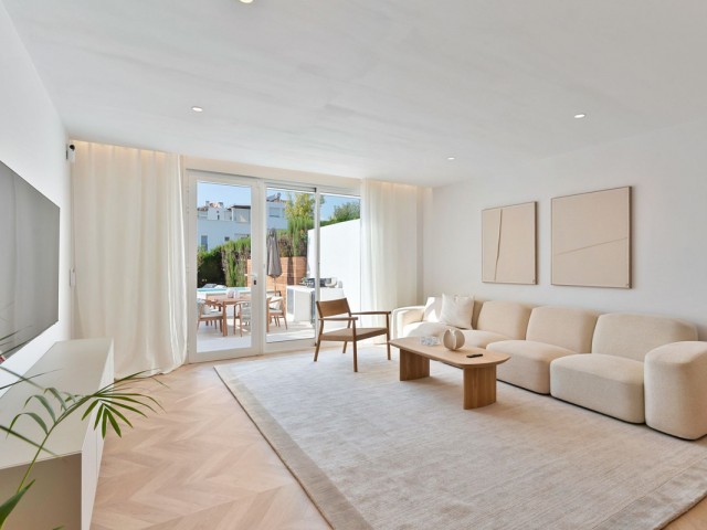 4 Slaapkamer Rijtjeshuis in Nagüeles