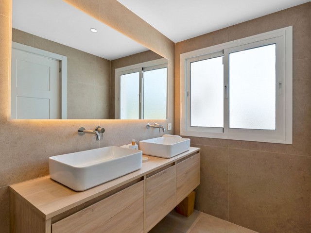 4 Slaapkamer Rijtjeshuis in Nagüeles