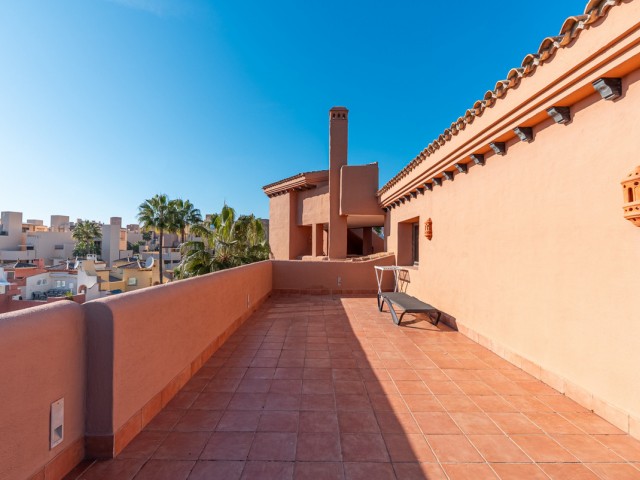 Penthouse in Estepona