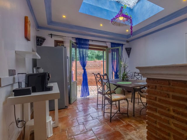 5 Bedrooms Villa in Nueva Andalucía