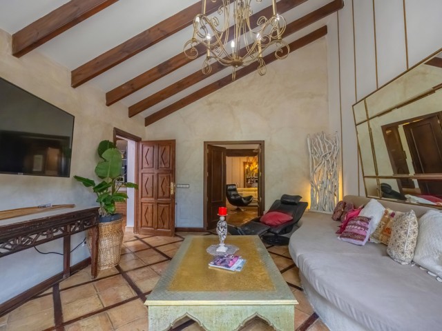 5 Bedrooms Villa in Nueva Andalucía