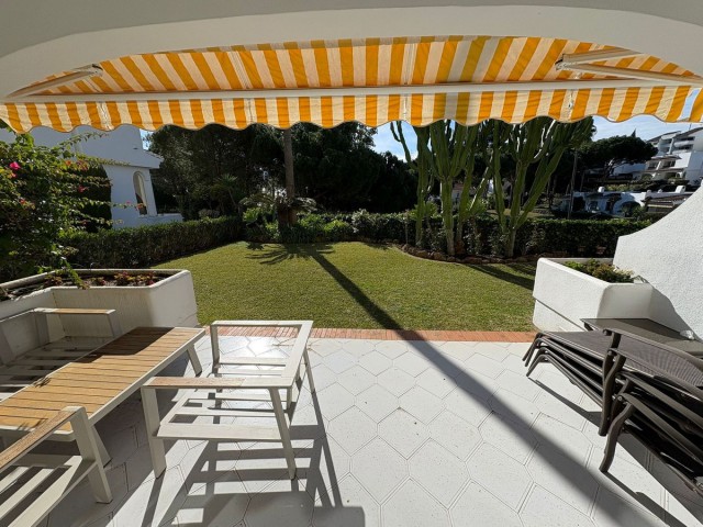 Villa, Miraflores, R5259439