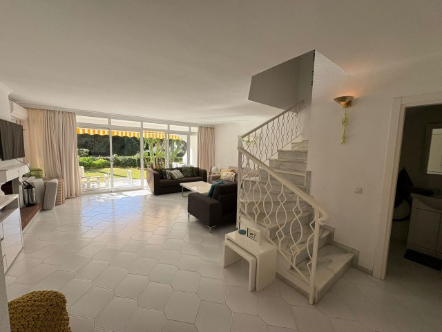 Villa con 3 Dormitorios  en Miraflores