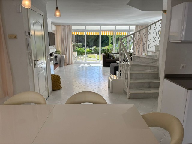 Villa con 3 Dormitorios  en Miraflores