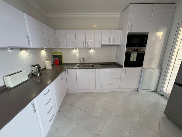 Villa con 3 Dormitorios  en Miraflores