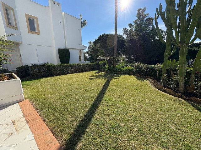 Villa, Miraflores, R5259439