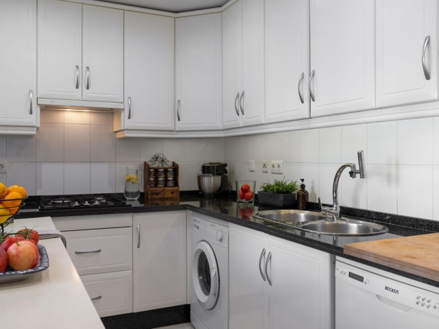 2 Bedrooms Apartment in Torrequebrada