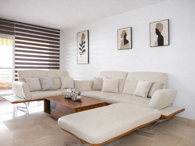 2 Bedrooms Apartment in Guadalmina Alta