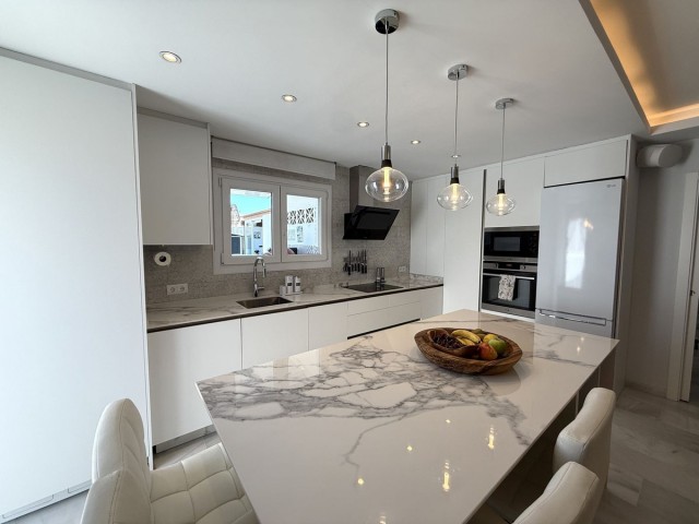 Penthouse in Estepona