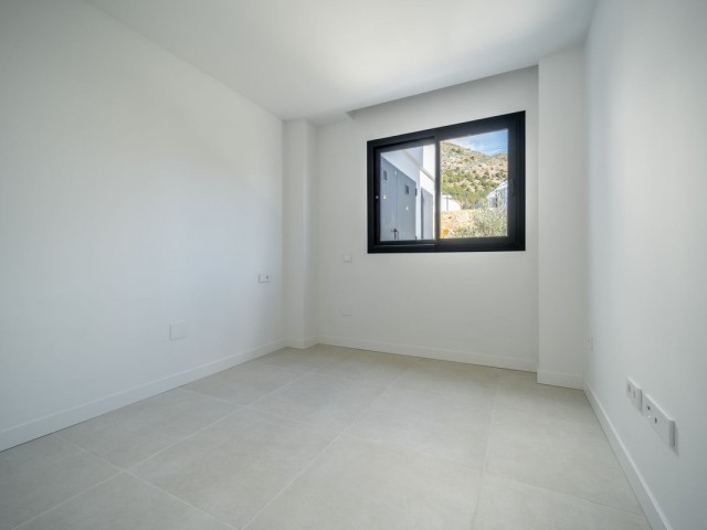 2 Bedrooms Apartment in Benalmadena