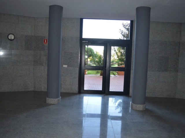 2 Bedrooms Apartment in San Pedro de Alcántara