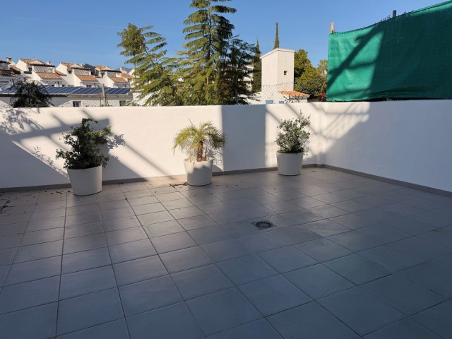 2 Bedrooms Townhouse in Marbella