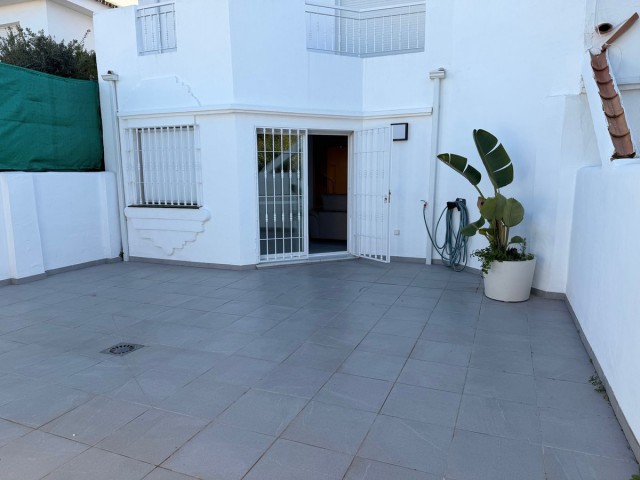 2 Bedrooms Townhouse in Marbella