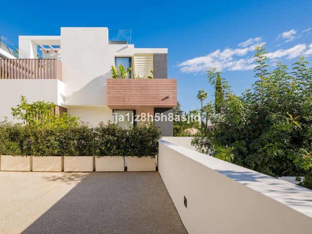 4 Bedrooms Villa in Sierra Blanca