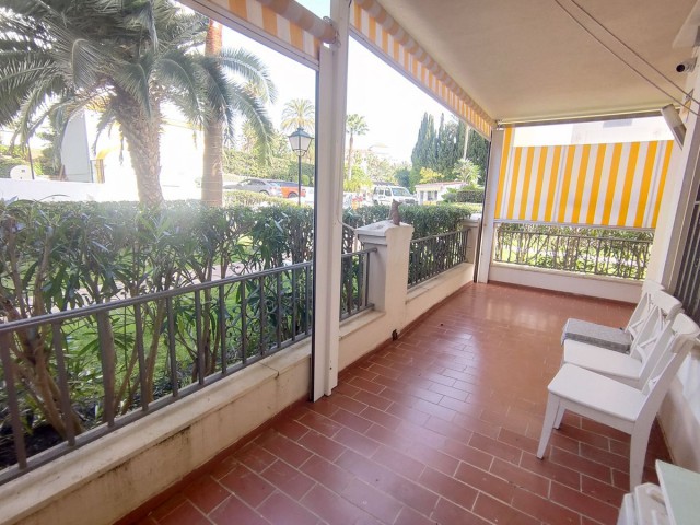 2 Bedrooms Apartment in Puerto Banús