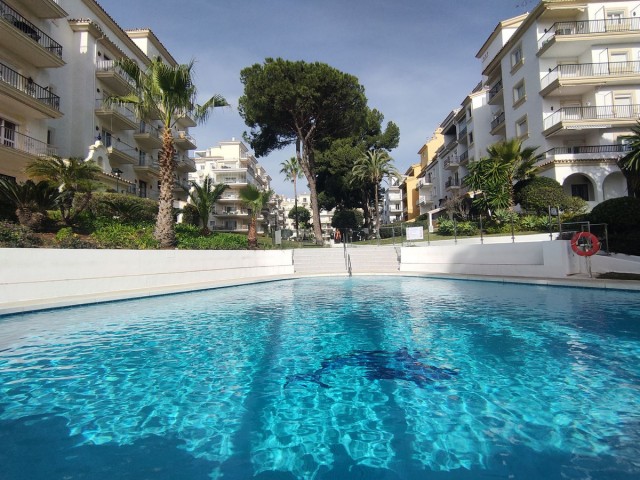 2 Bedrooms Apartment in Puerto Banús