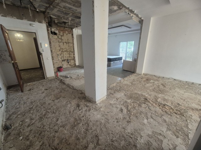 2 Bedrooms Apartment in Puerto Banús