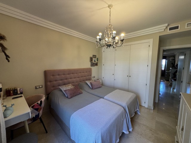 2 Bedrooms Apartment in Benahavís