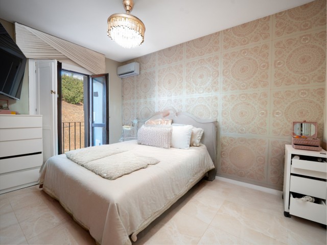 4 Bedrooms Townhouse in Estepona