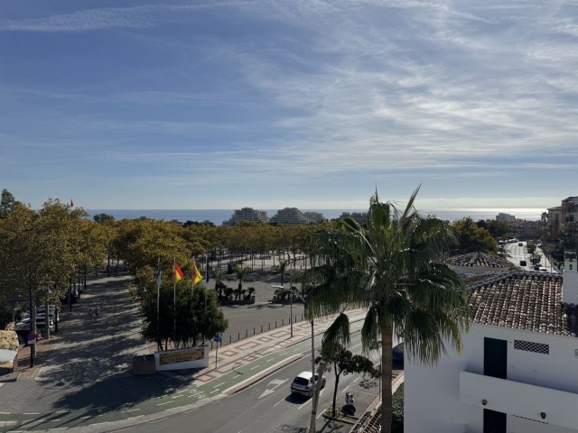 2 Bedrooms Apartment in Benalmadena