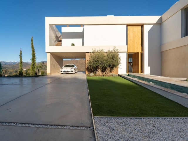 5 Bedrooms Villa in La Cala Golf