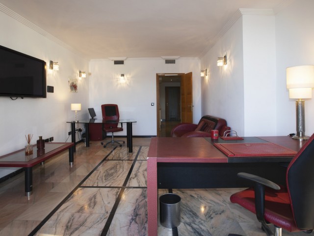 8 Schlafzimmer Villa in Artola