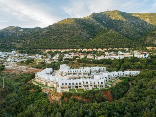 3 Bedrooms Townhouse in Mijas