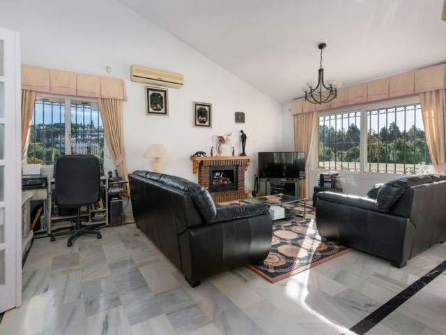 3 Schlafzimmer Villa in Calahonda