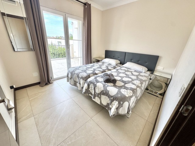 5 Bedrooms Villa in Nueva Andalucía