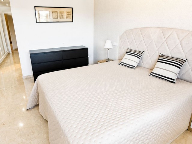 Penthouse in Elviria