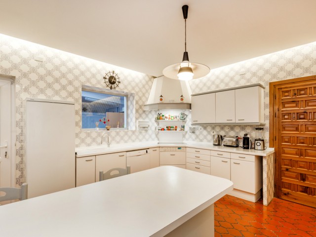 5 Bedrooms Villa in Los Monteros
