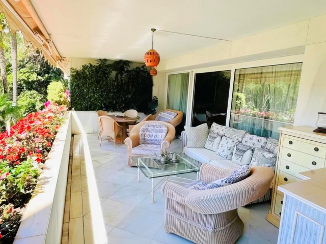 3 Bedrooms Apartment in Marbella