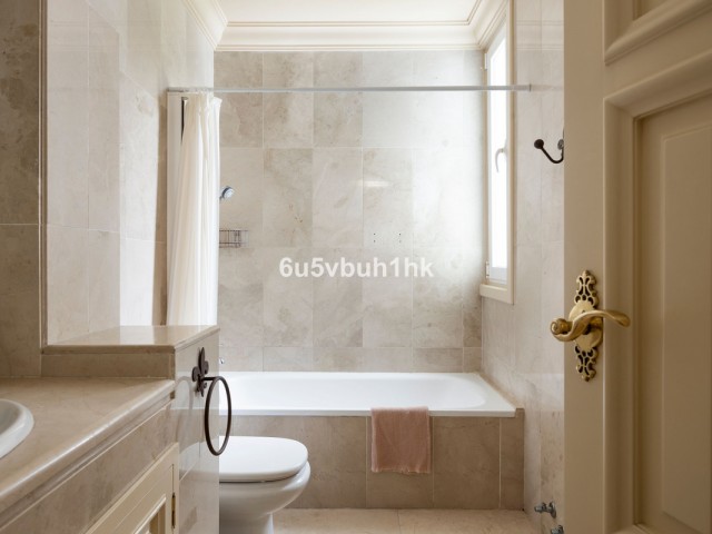 Takvåning i Los Monteros