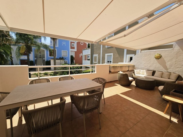 3 Bedrooms Apartment in Estepona