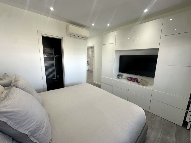 2 Bedrooms Apartment in Puerto Banús