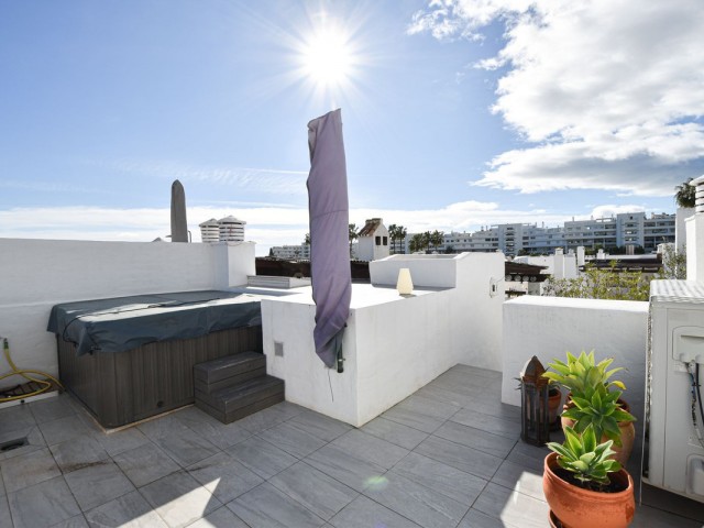 4 Bedrooms Townhouse in San Pedro de Alcántara