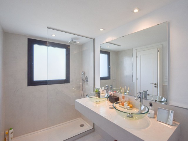 4 Bedrooms Townhouse in San Pedro de Alcántara