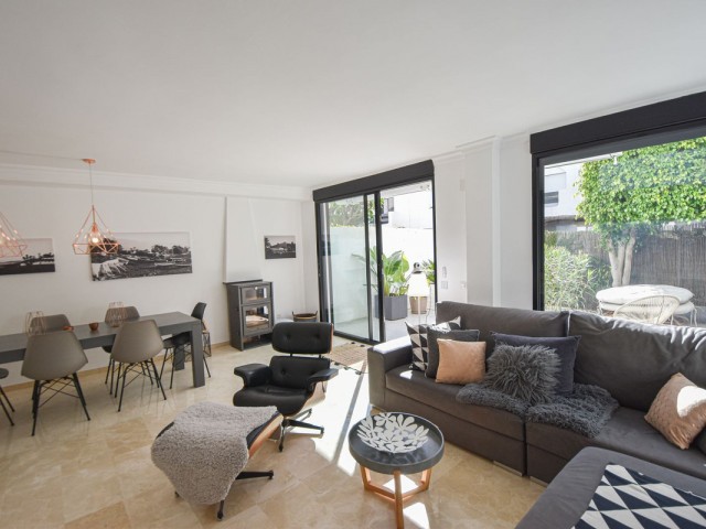 4 Bedrooms Townhouse in San Pedro de Alcántara