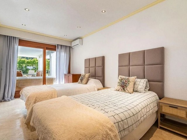 5 Bedrooms Villa in Costalita