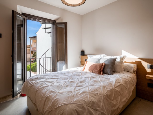 2 Bedrooms Townhouse in Nueva Andalucía