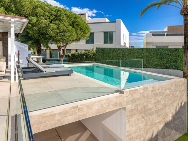 5 Schlafzimmer Villa in Las Chapas