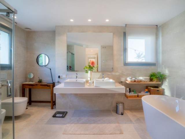 3 Bedrooms Apartment in Marbella