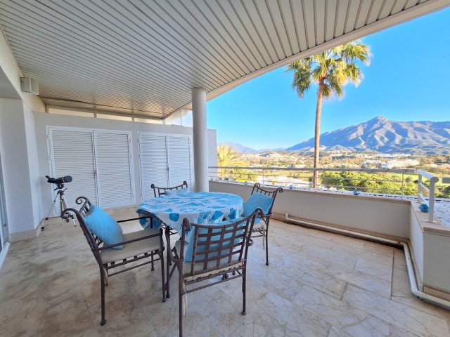 3 Makuuhuoneen Huoneisto Nueva Andalucía