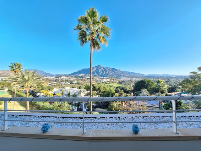 3 Makuuhuoneen Huoneisto Nueva Andalucía