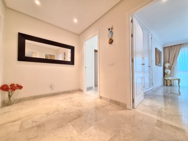 3 Makuuhuoneen Huoneisto Nueva Andalucía