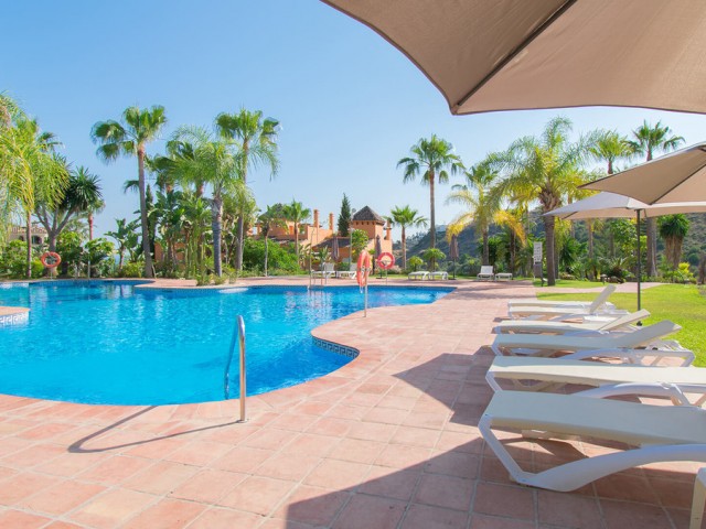 3 Bedrooms Townhouse in Benahavís