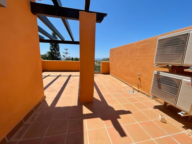 3 Bedrooms Townhouse in Benahavís