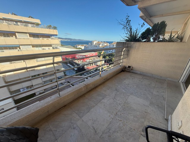 1 Bedrooms Apartment in Puerto Banús