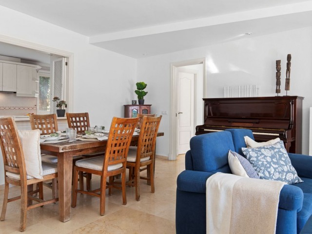 3 Bedrooms Apartment in Estepona