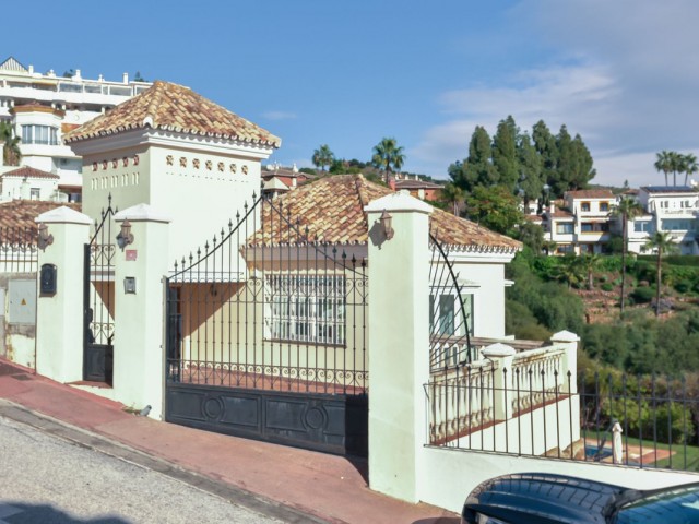 3 Bedrooms Villa in Calahonda